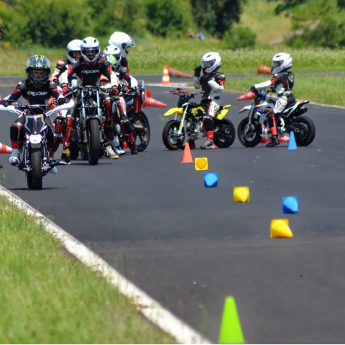 Stage moto enfants 6 - 15 ans circuit d'issoire