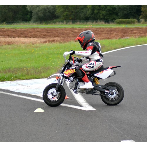 Stage moto enfants 6 - 15 ans circuit d'issoire